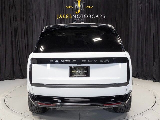 2025 Land Rover Range Rover P530 SE *ONLY 5700 MILES* *1-OWNER* San Diego CA