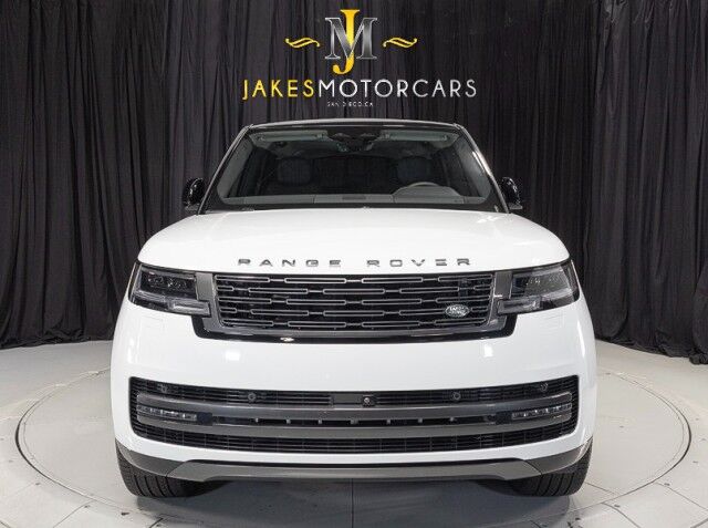 2025 Land Rover Range Rover P530 SE *ONLY 5700 MILES* *1-OWNER* San Diego CA