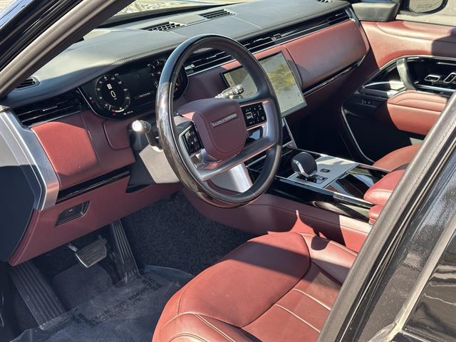 2025 Land Rover Range Rover P530 SE