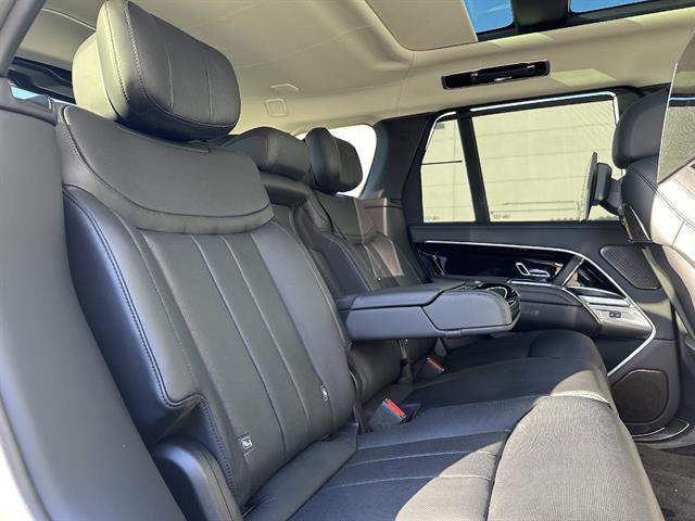 2025 Land Rover Range Rover P550e Autobiography Tucson AZ