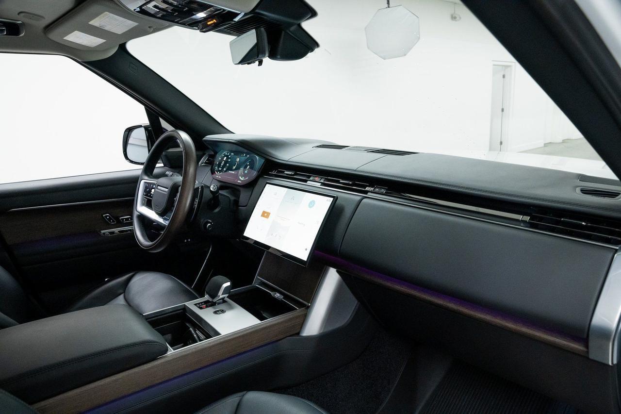 2025 Land Rover Range Rover Plug-In Hybrid Autobiography Massage Seats Rear Entertainment Portland OR