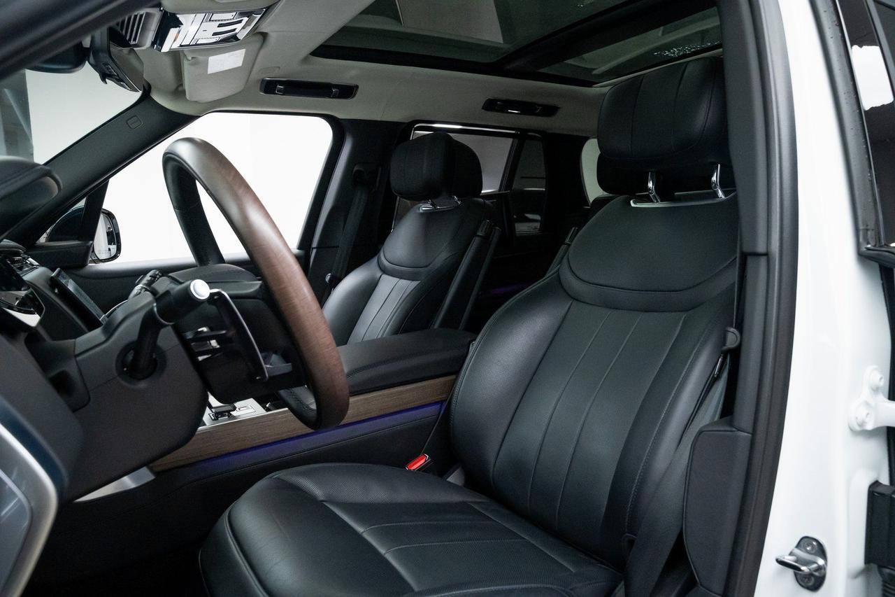 2025 Land Rover Range Rover Plug-In Hybrid Autobiography Massage Seats Rear Entertainment Portland OR