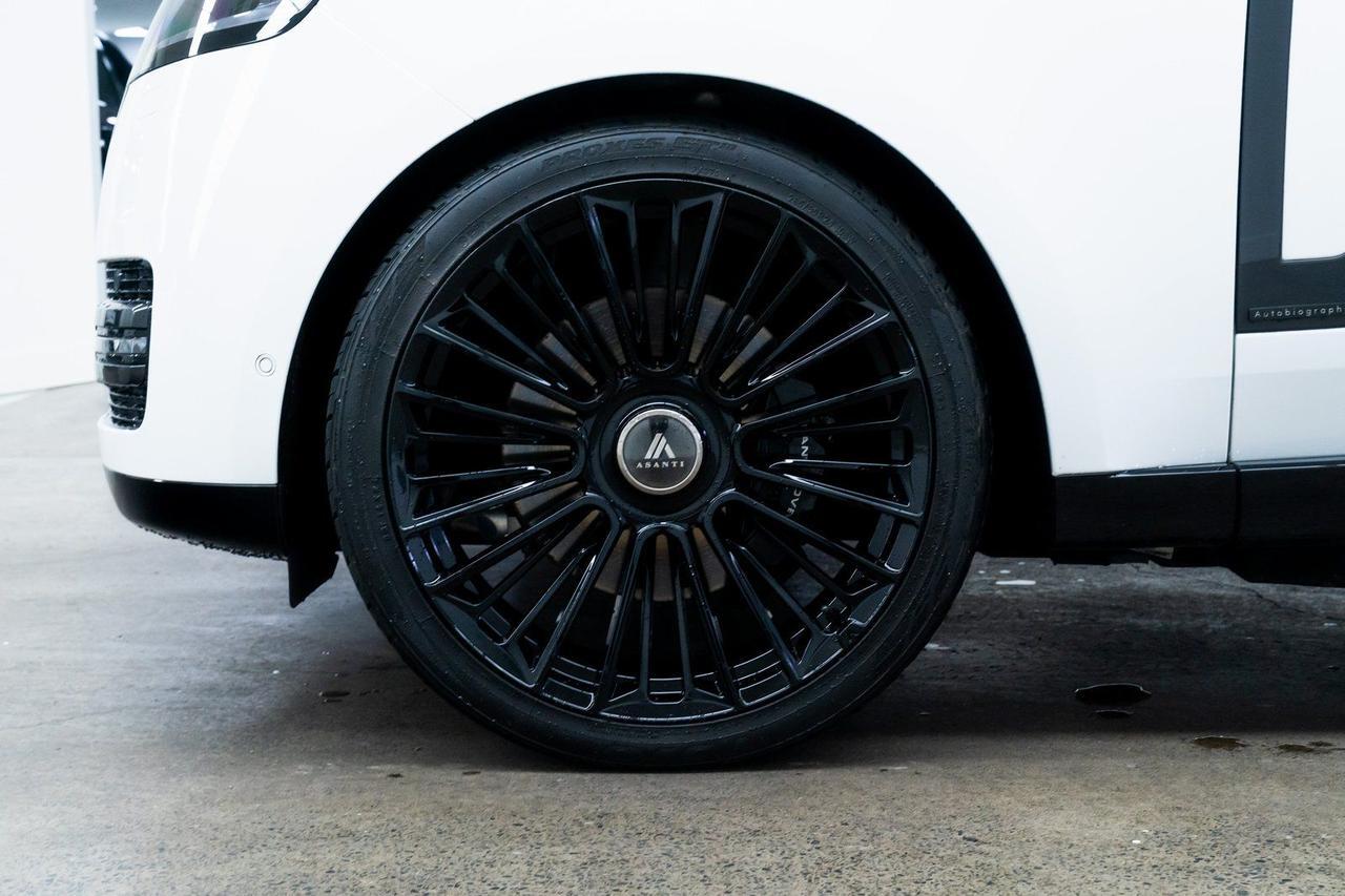 2025 Land Rover Range Rover Plug-In Hybrid Autobiography Massage Seats Rear Entertainment Portland OR