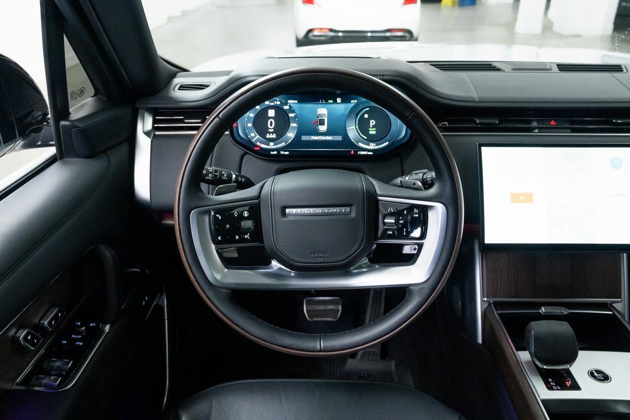 2025 Land Rover Range Rover Plug-In Hybrid Autobiography Massage Seats Rear Entertainment Portland OR