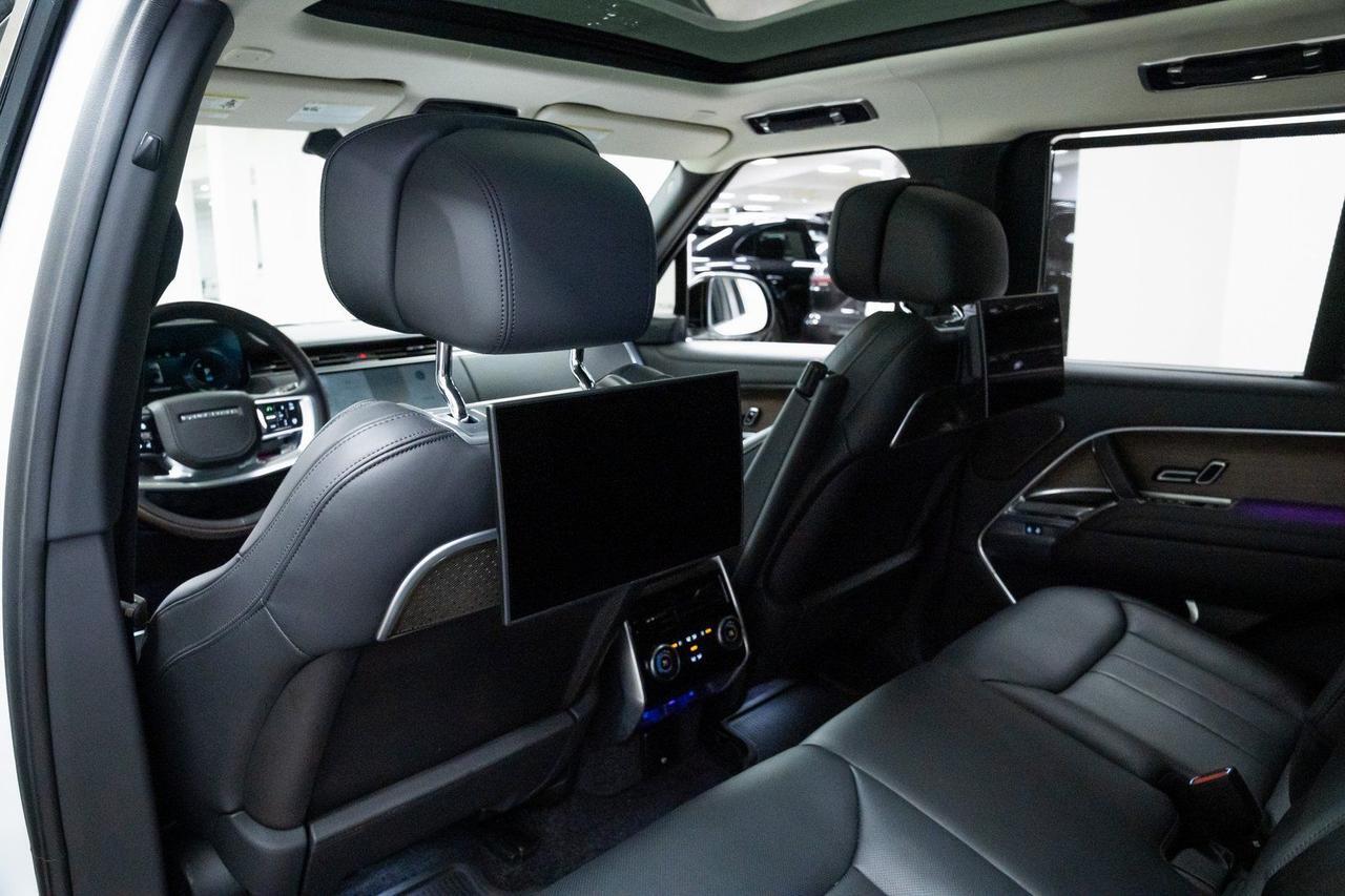2025 Land Rover Range Rover Plug-In Hybrid Autobiography Massage Seats Rear Entertainment Portland OR
