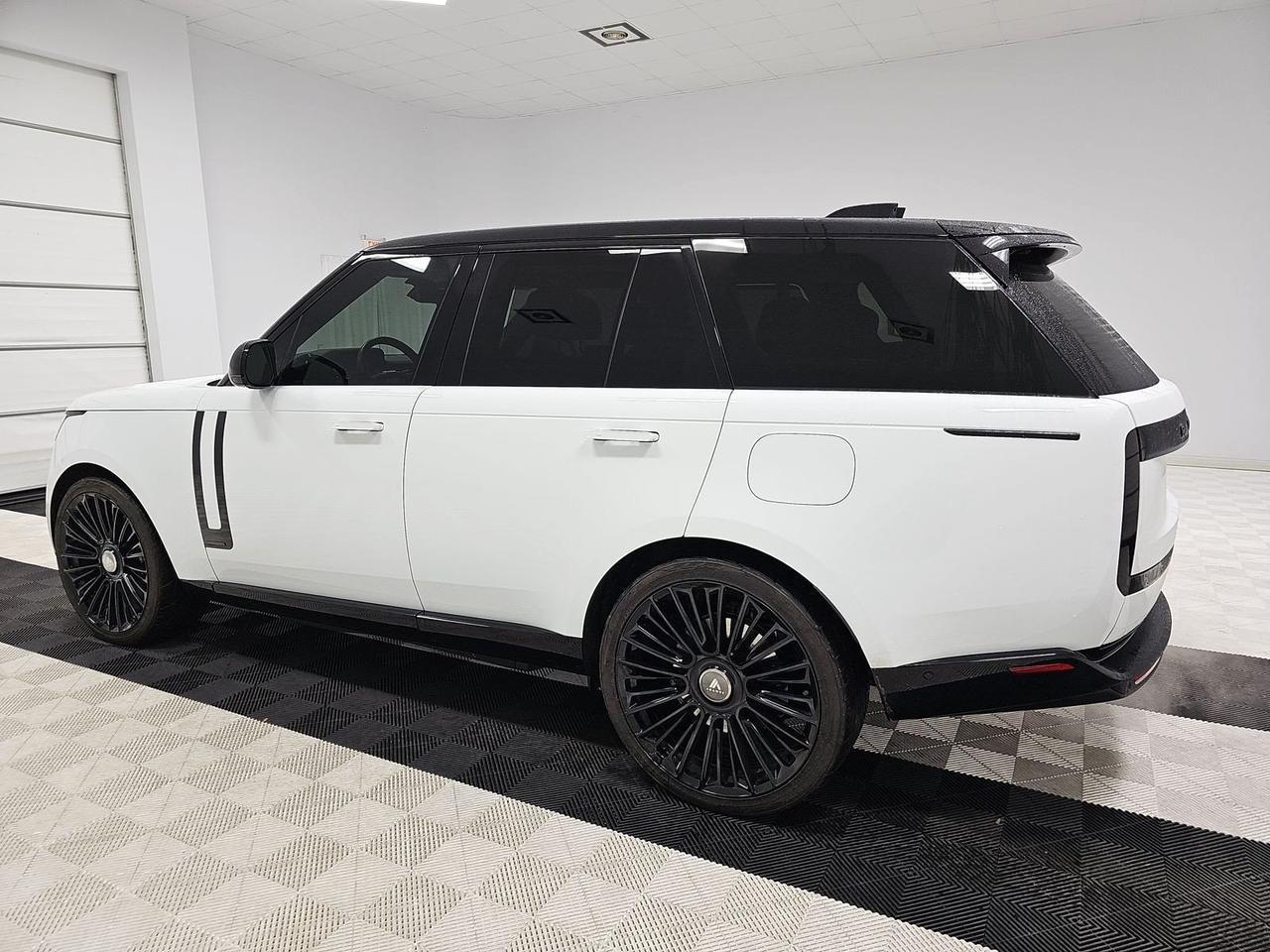 2025 Land Rover Range Rover Plug-In Hybrid Autobiography Massage Seats Rear Entertainment Portland OR