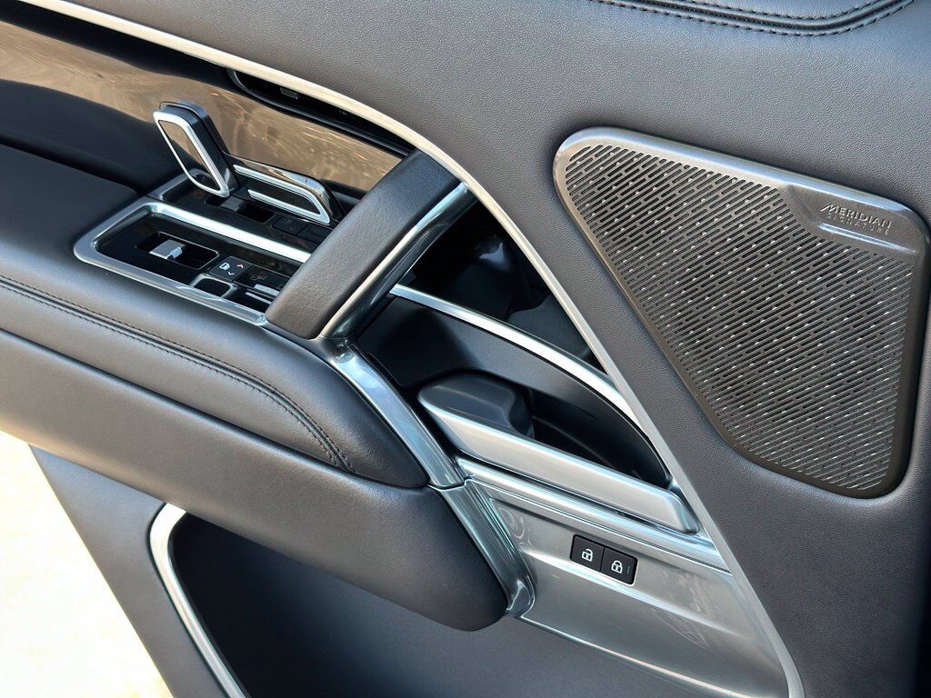 2025 Land Rover Range Rover Plug-In Hybrid Autobiography Tucson AZ