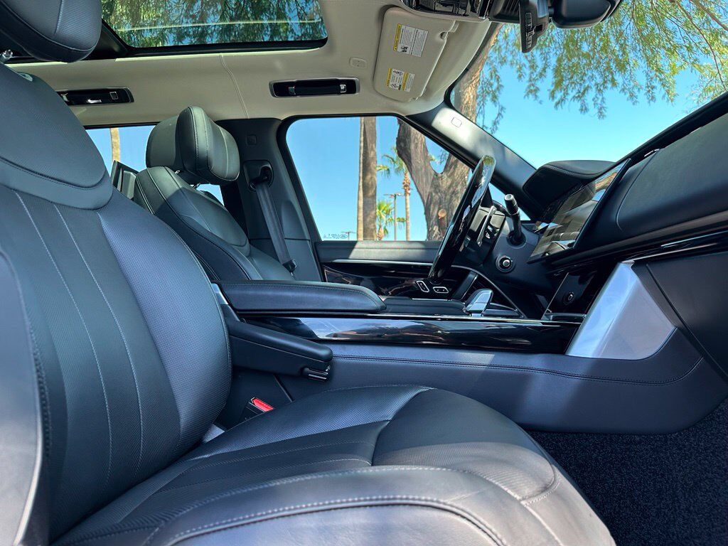 2025 Land Rover Range Rover Plug-In Hybrid Autobiography Tucson AZ