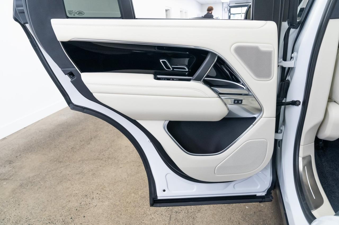 2025 Land Rover Range Rover Plug-In Hybrid SE 1 Owner Adaptive Cruise Heads-Up Display Portland OR