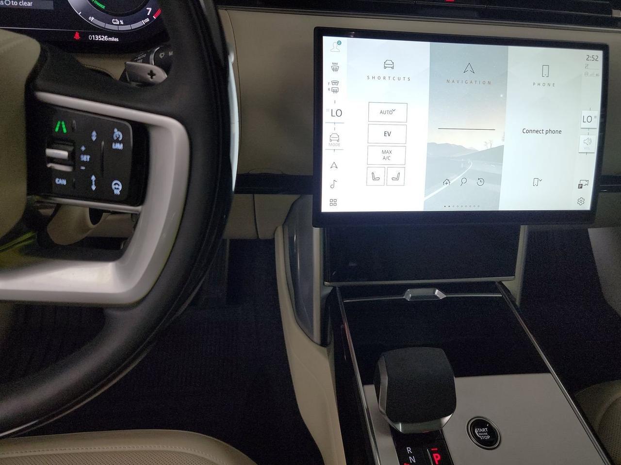 2025 Land Rover Range Rover Plug-In Hybrid SE Adaptive Cruise Head-Up Display Portland OR