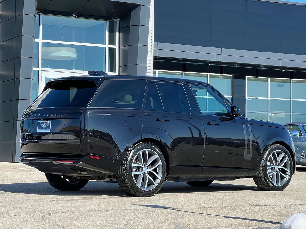 2025 Land Rover Range Rover Plug-In Hybrid SE Indianapolis IN