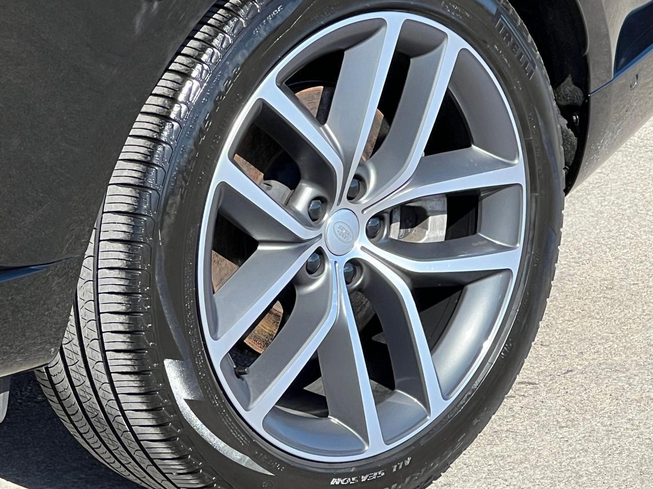 2025 Land Rover Range Rover Plug-In Hybrid SE Indianapolis IN