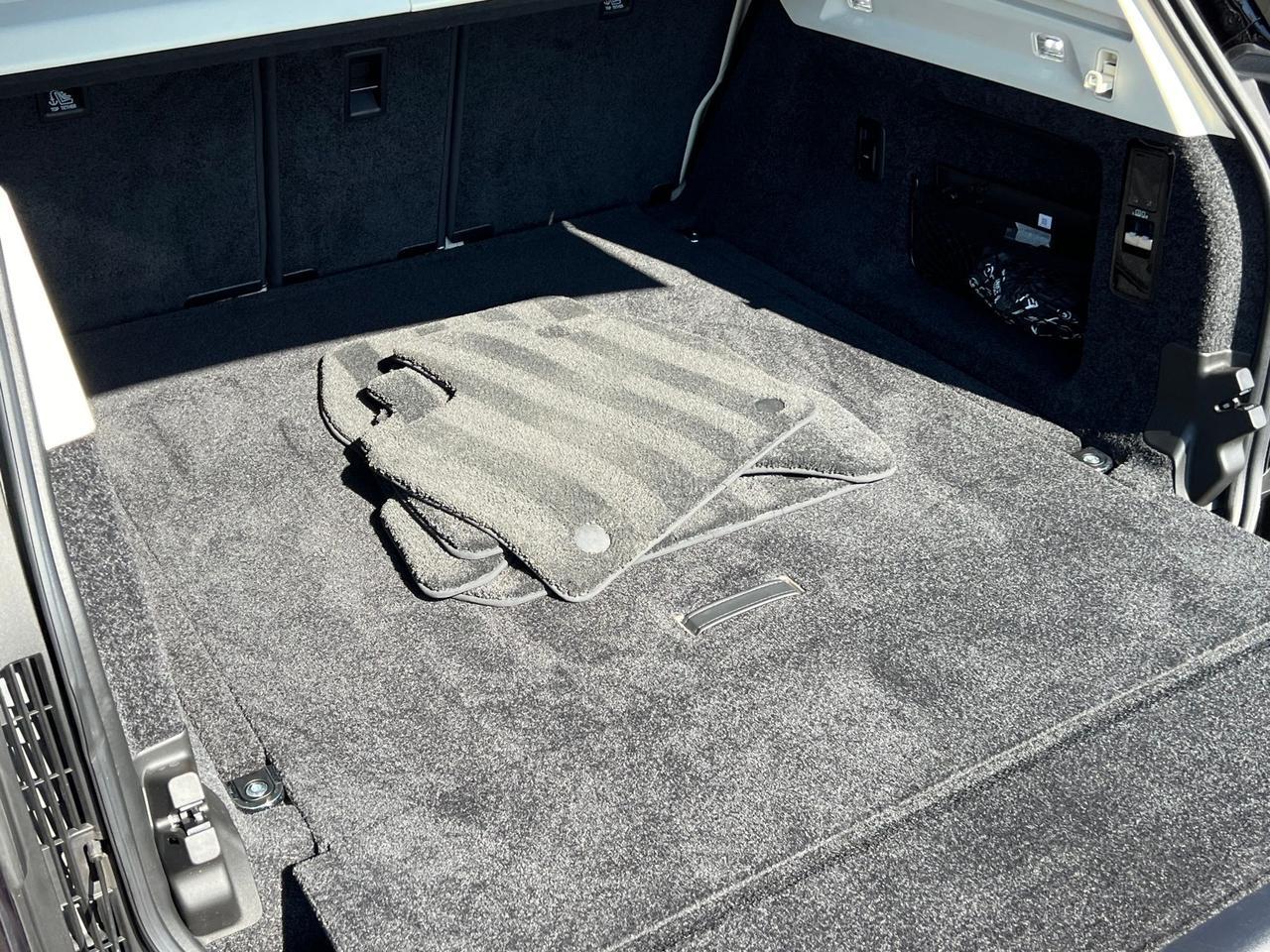 2025 Land Rover Range Rover Plug-In Hybrid SE Indianapolis IN