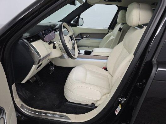 2025 Land Rover Range Rover Plug-In Hybrid SE Indianapolis IN