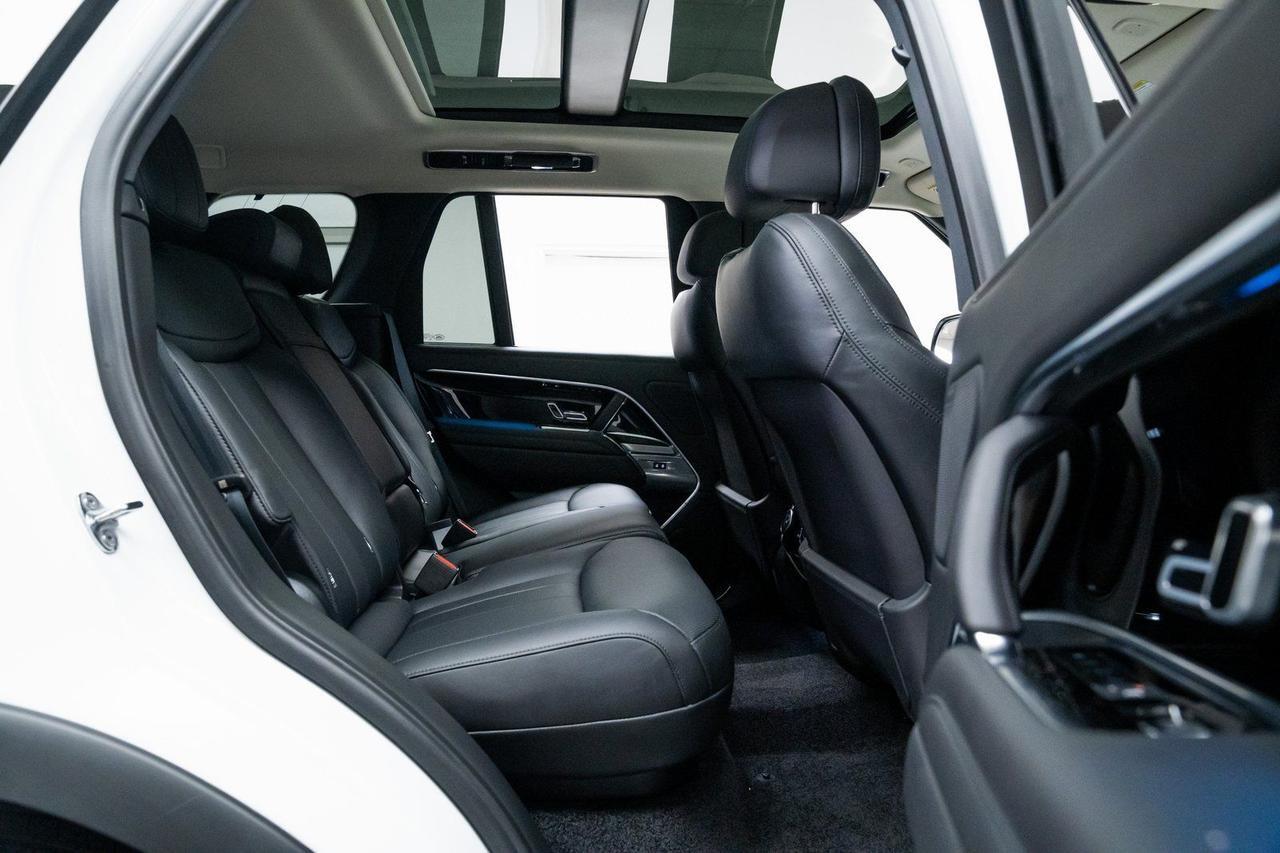 2025 Land Rover Range Rover Plug-In Hybrid SE Massage Seats Adaptive Cruise Portland OR