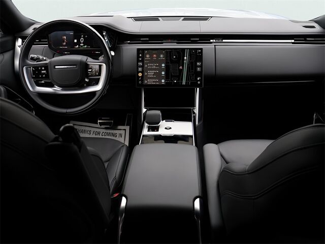 2025 Land Rover Range Rover Plug-In Hybrid SE Oshkosh WI