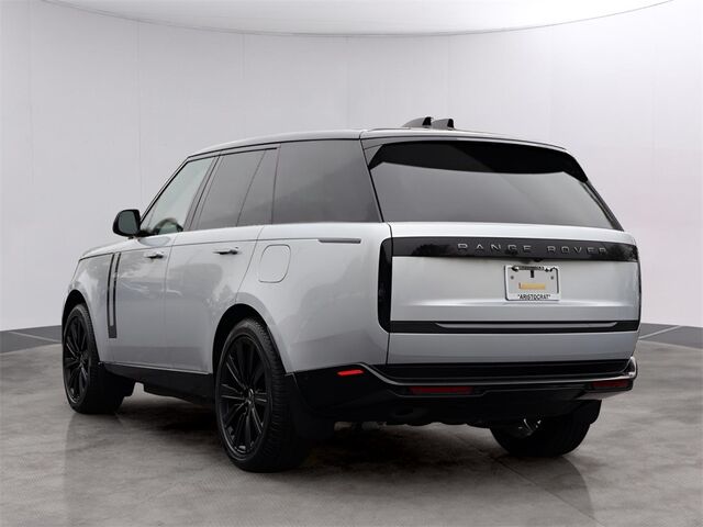 2025 Land Rover Range Rover Plug-In Hybrid SE Oshkosh WI