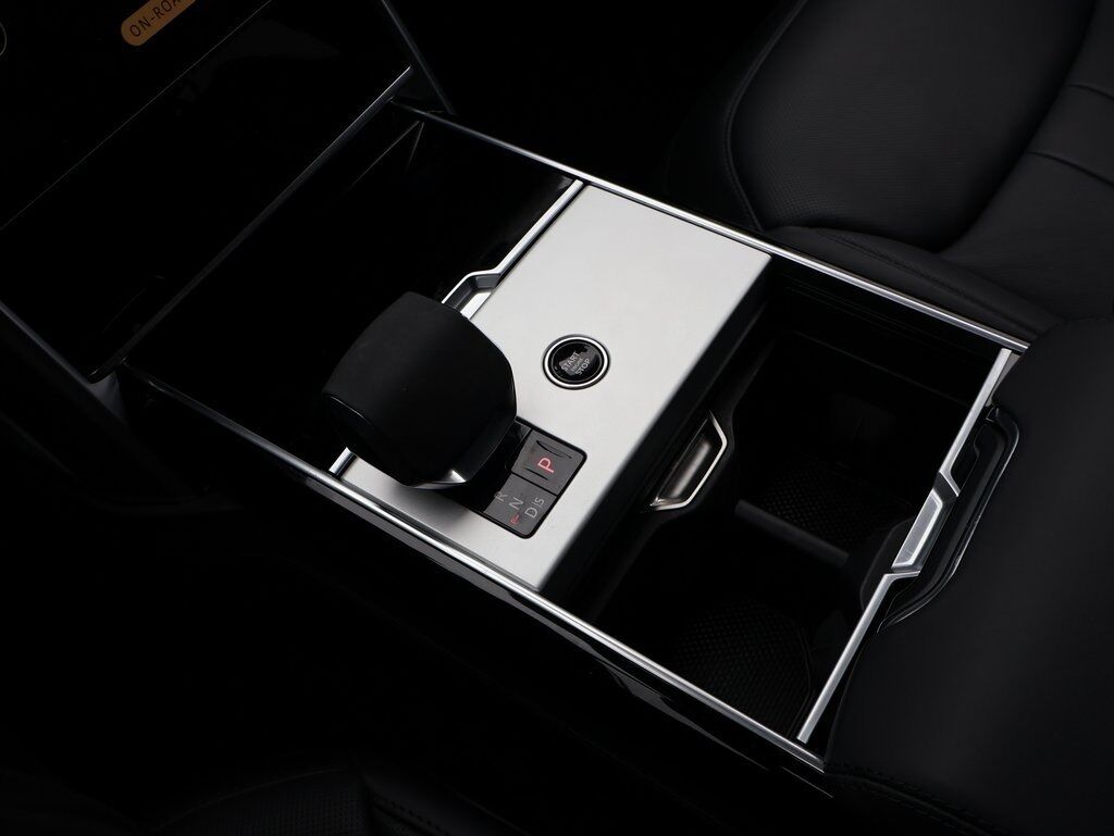 2025 Land Rover Range Rover Plug-In Hybrid SE San Clemente CA