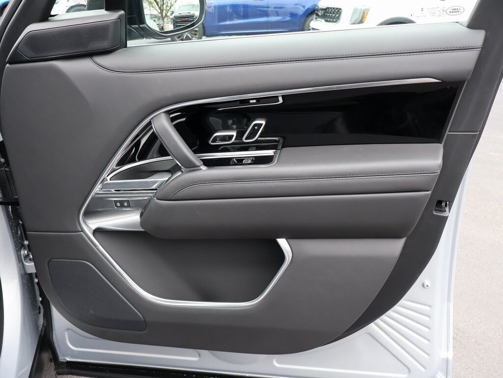 2025 Land Rover Range Rover Plug-In Hybrid SE San Clemente CA