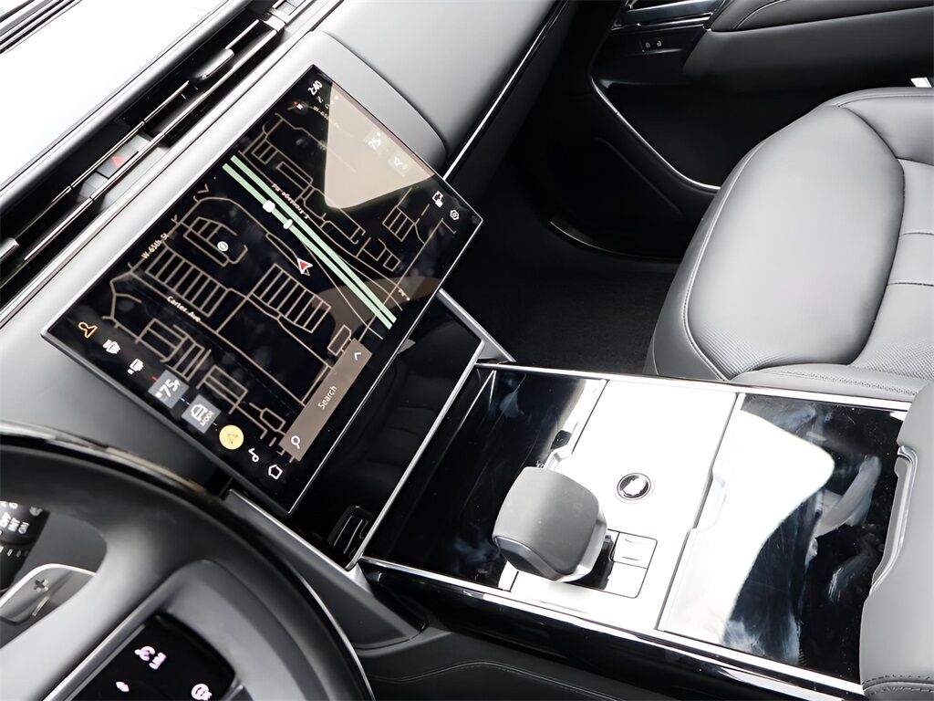 2025 Land Rover Range Rover Plug-In Hybrid SE San Clemente CA