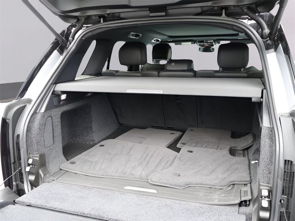 2025 Land Rover Range Rover Plug-In Hybrid SE San Clemente CA