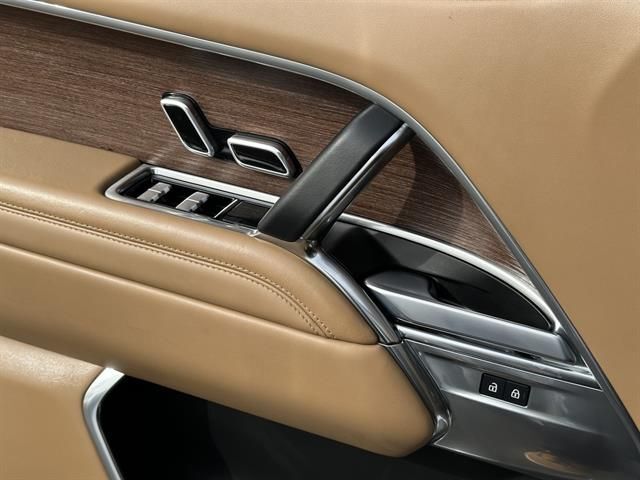 2025 Land Rover Range Rover Plug-In Hybrid SE Tucson AZ