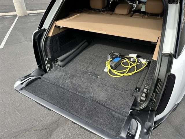 2025 Land Rover Range Rover Plug-In Hybrid SE Tucson AZ