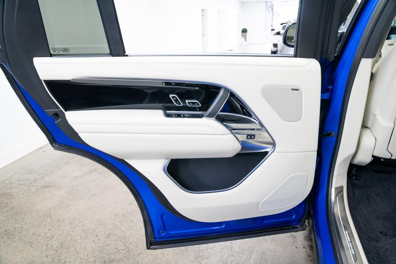 2025 Land Rover Range Rover SE 1 Owner Velocity Blue Metallic Portland OR