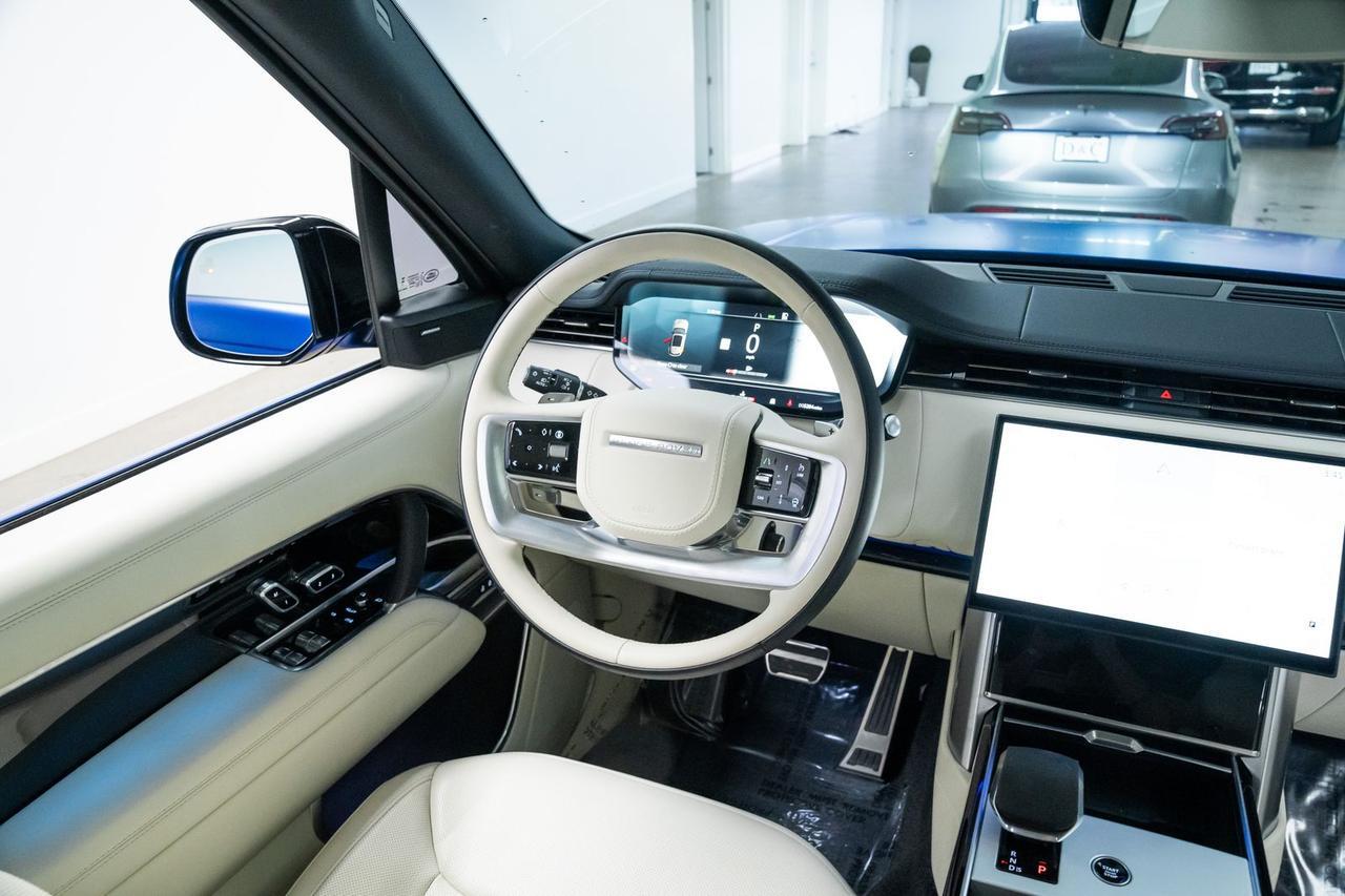 2025 Land Rover Range Rover SE 1 Owner Velocity Blue Metallic Portland OR