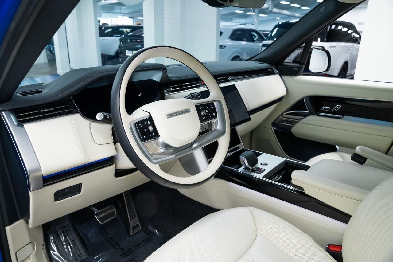 2025 Land Rover Range Rover SE 1 Owner Velocity Blue Metallic Portland OR