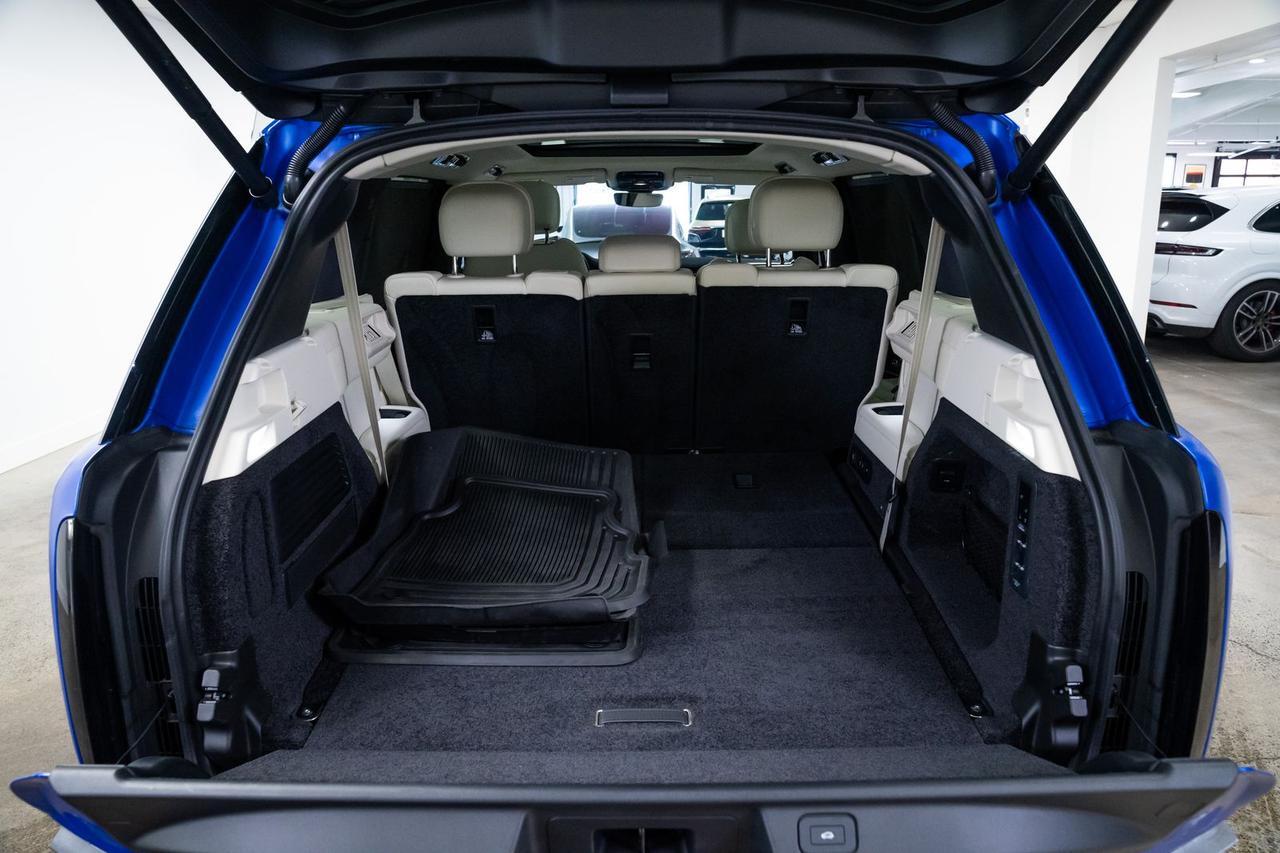 2025 Land Rover Range Rover SE 1 Owner Velocity Blue Metallic Portland OR