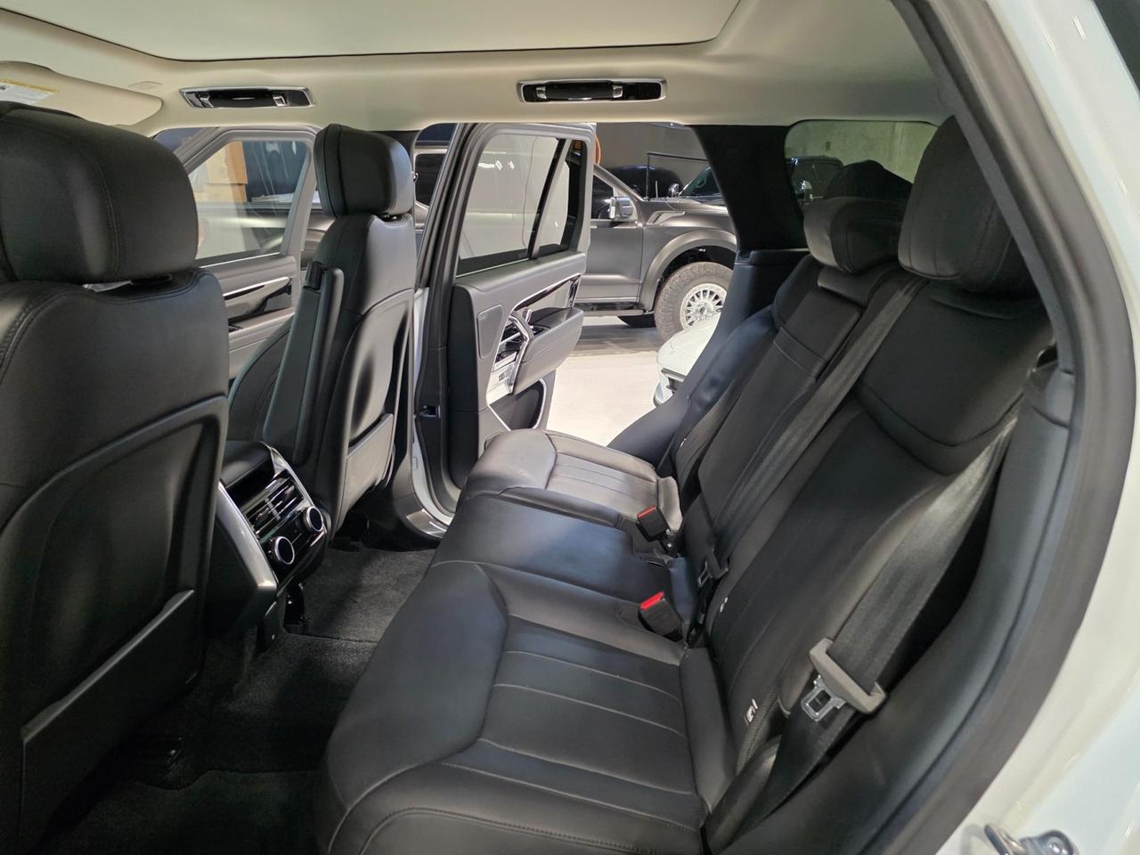 2025 Land Rover Range Rover SE $123k MSRP Scottsdale AZ