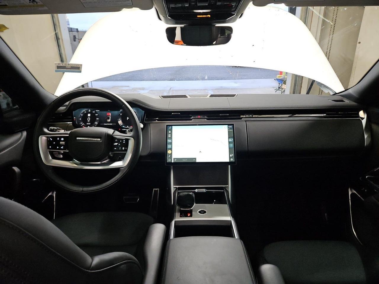 2025 Land Rover Range Rover SE Adaptive Cruise Head-Up Display Portland OR