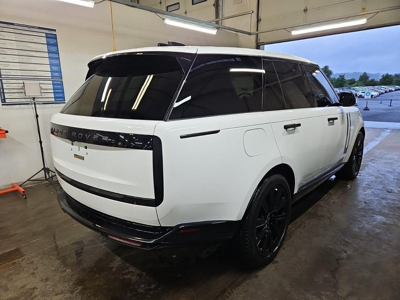 2025 Land Rover Range Rover SE Adaptive Cruise Head-Up Display Portland OR