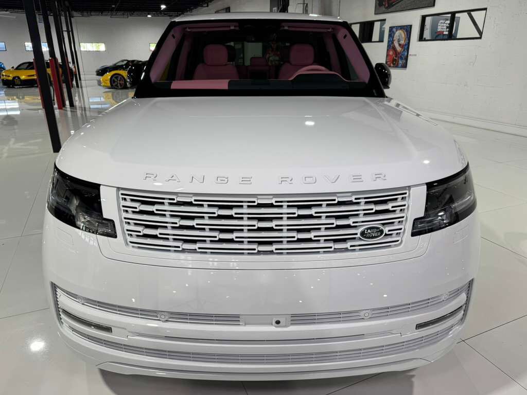 2025 Land Rover Range Rover SE