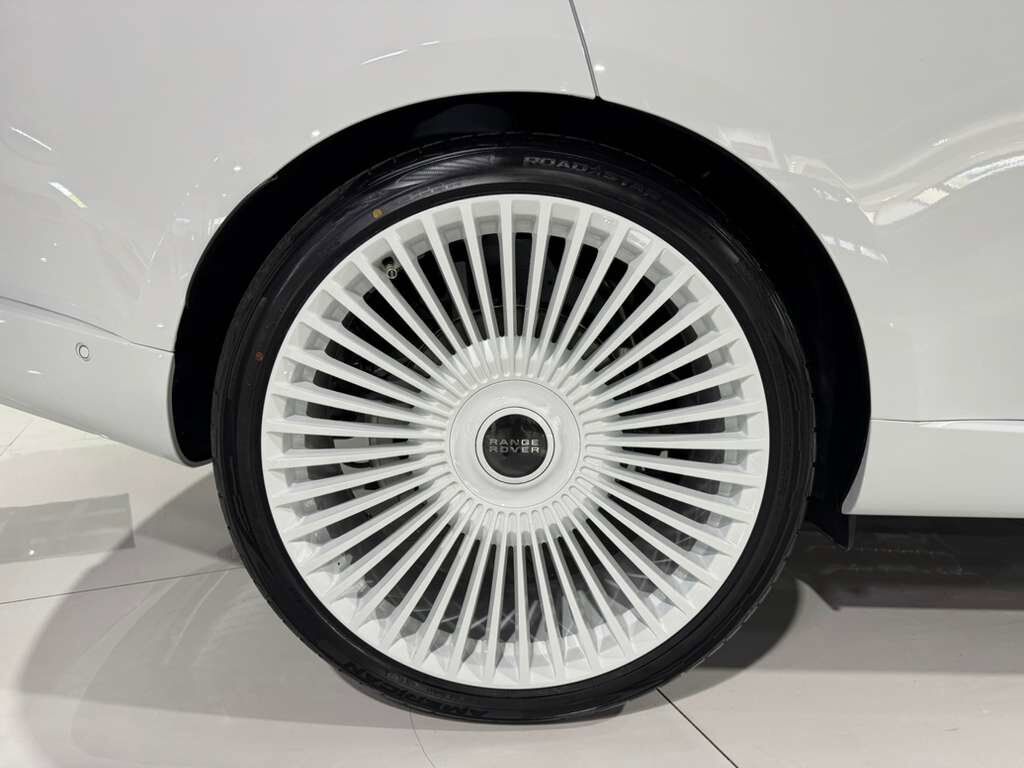 2025 Land Rover Range Rover SE Fort Lauderdale FL