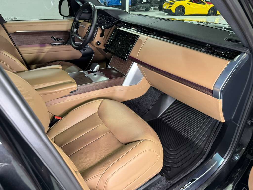 2025 Land Rover Range Rover SE Fort Lauderdale FL