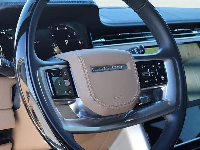 2025 Land Rover Range Rover SE LWB 7 Seats Oshkosh WI