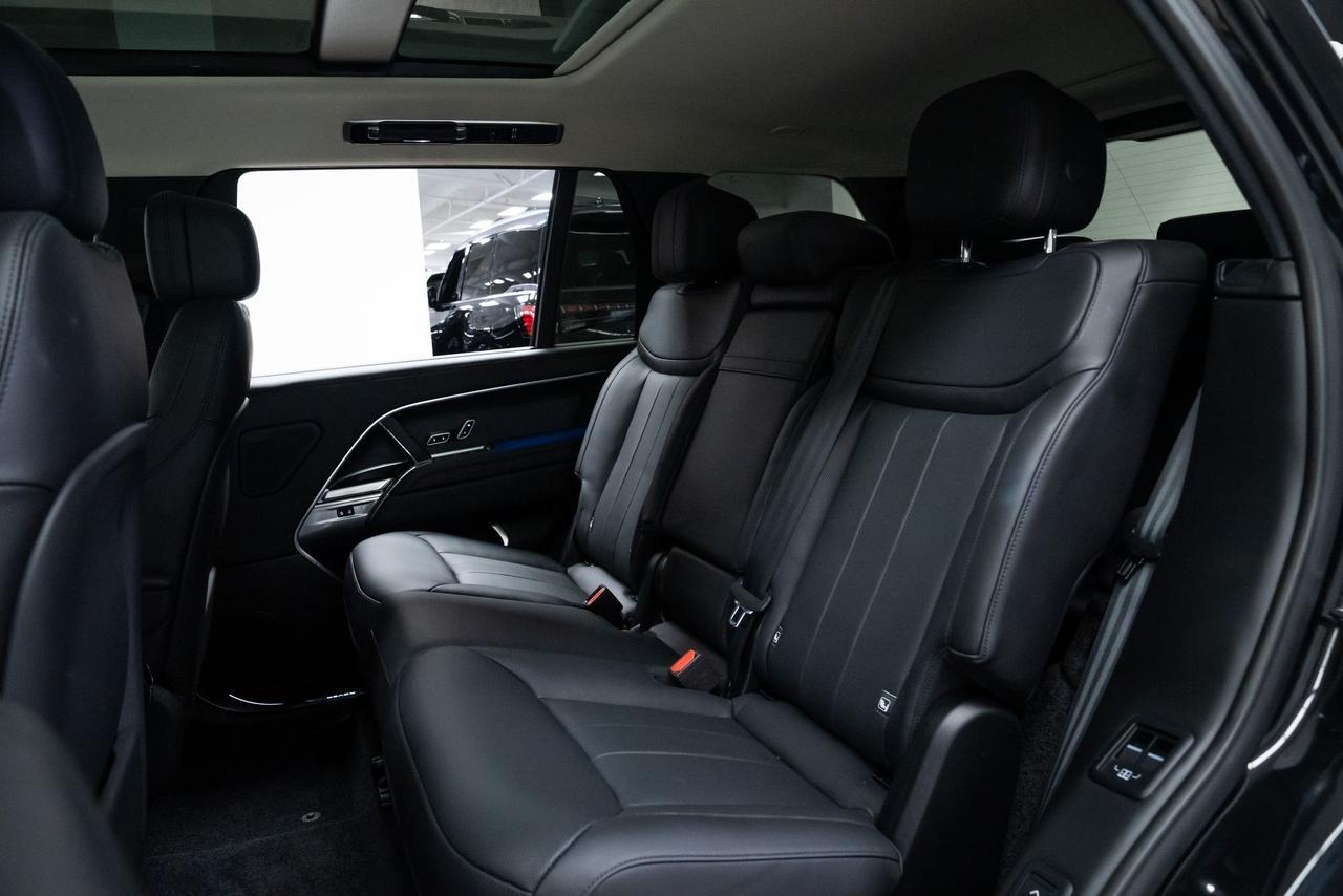 2025 Land Rover Range Rover SE LWB Adaptive Cruise 3rd Row Seats Portland OR
