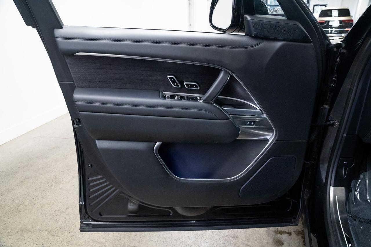 2025 Land Rover Range Rover SE LWB Adaptive Cruise 3rd Row Seats Portland OR