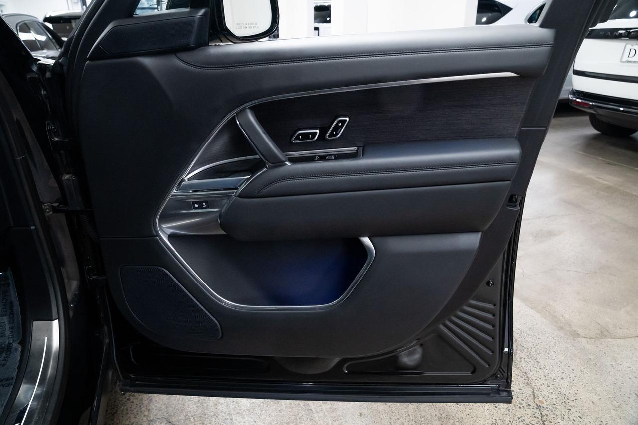 2025 Land Rover Range Rover SE LWB Adaptive Cruise 3rd Row Seats Portland OR