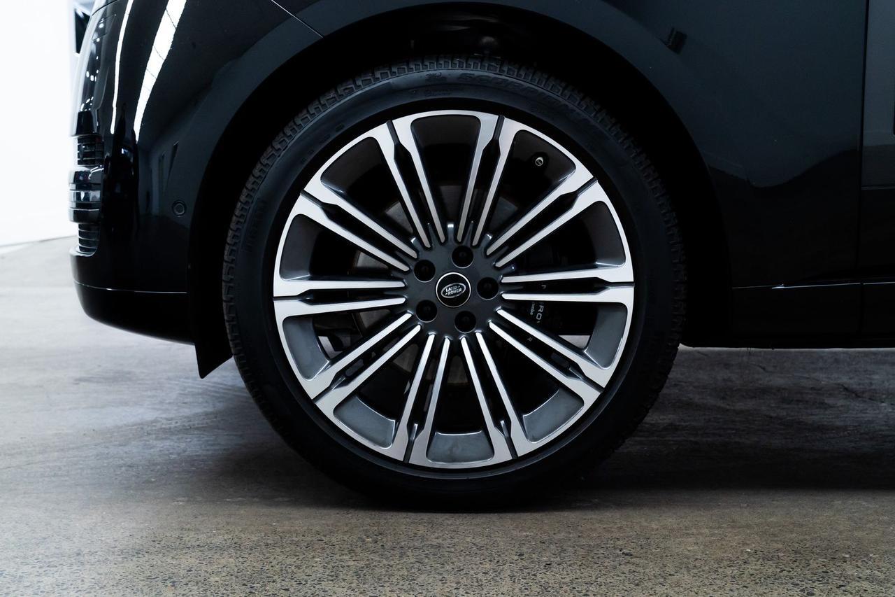 2025 Land Rover Range Rover SE LWB Adaptive Cruise 3rd Row Seats Portland OR