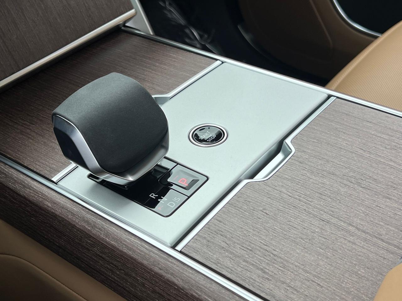 2025 Land Rover Range Rover SE LWB Indianapolis IN