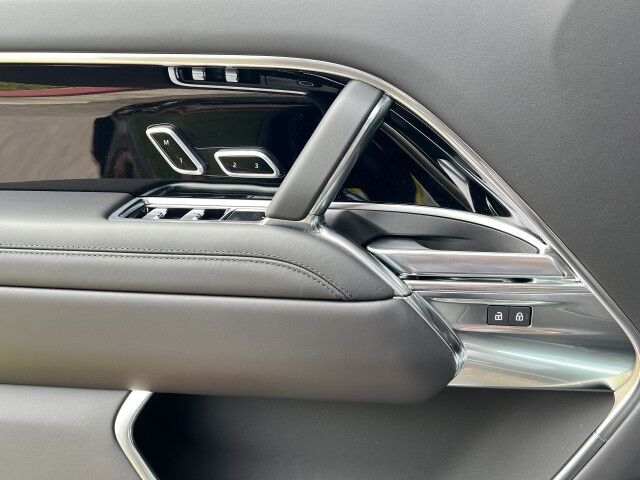 2025 Land Rover Range Rover SE LWB w/3rd Row San Juan TX