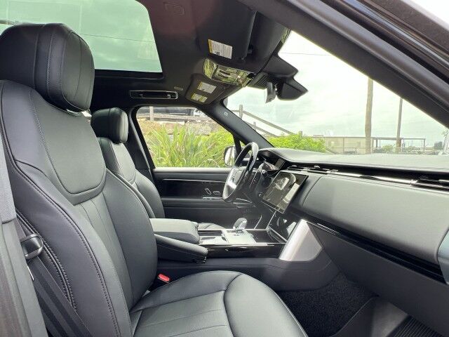 2025 Land Rover Range Rover SE LWB w/3rd Row San Juan TX