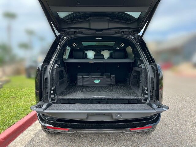 2025 Land Rover Range Rover SE LWB w/3rd Row San Juan TX