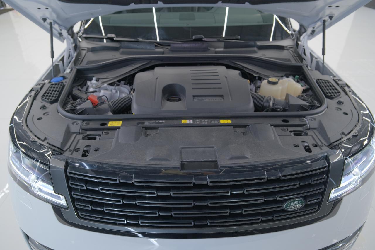 2025 Land Rover Range Rover SE Miami FL