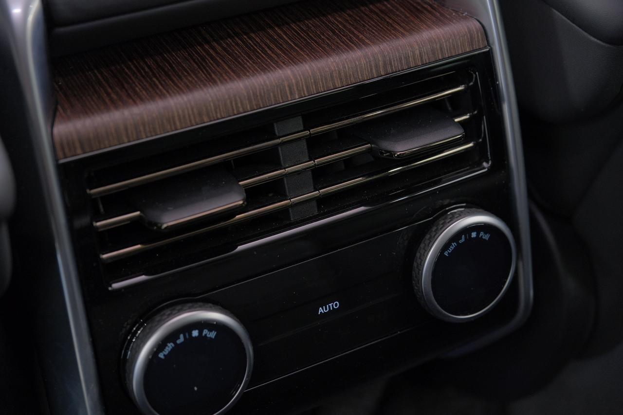 2025 Land Rover Range Rover SE Miami FL