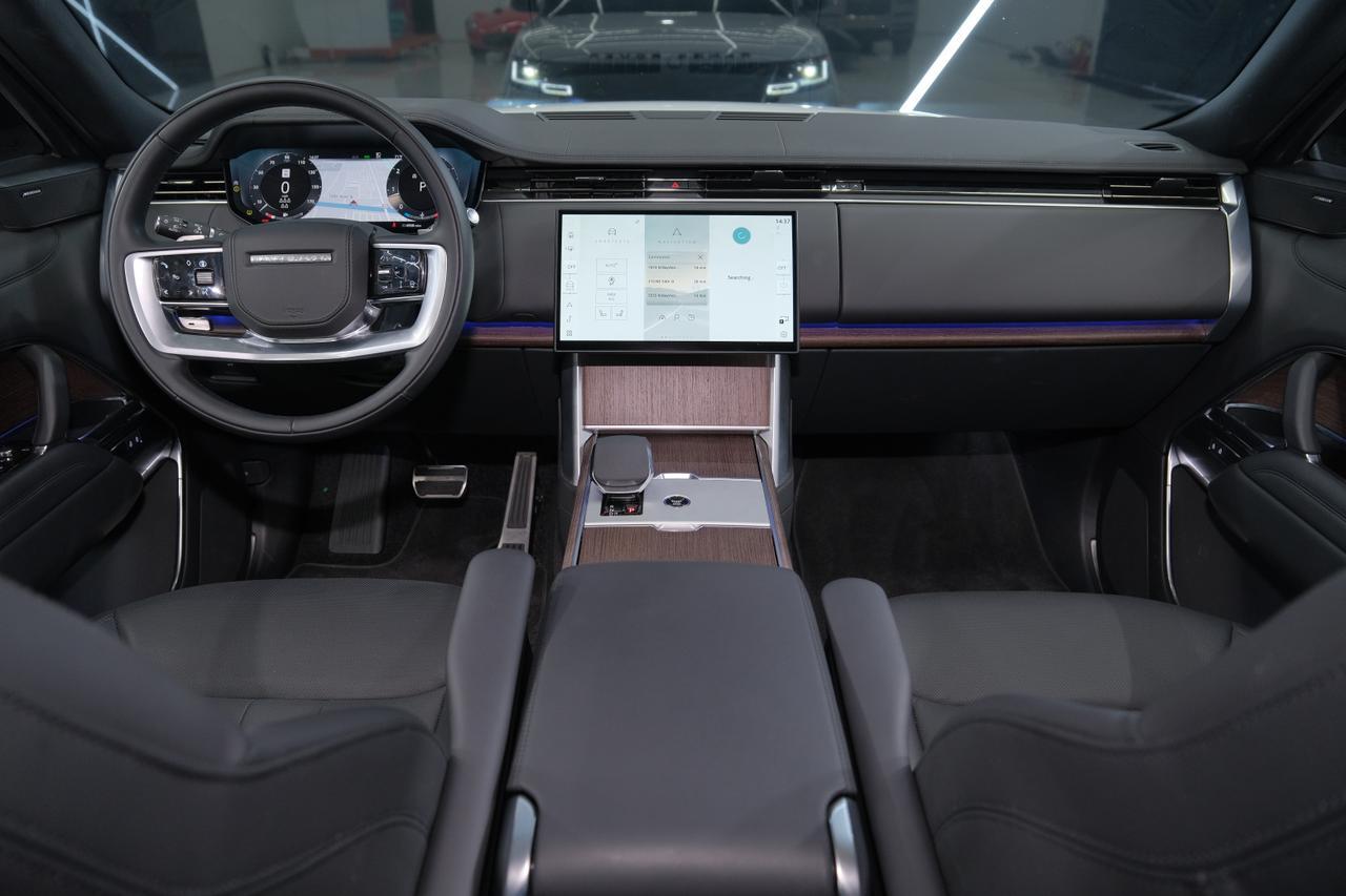 2025 Land Rover Range Rover SE Miami FL