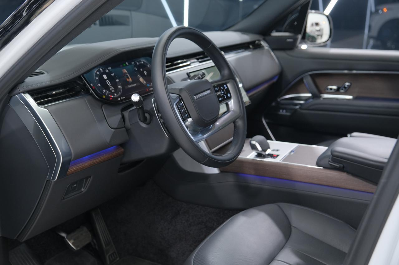 2025 Land Rover Range Rover SE Miami FL